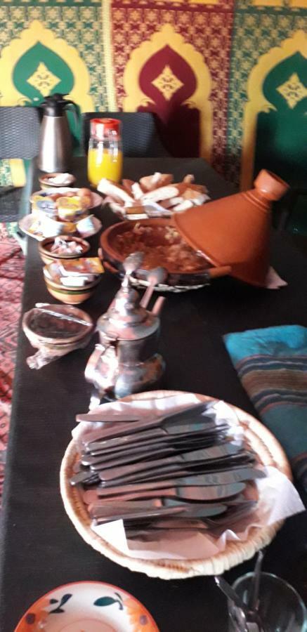 Bivouac Erg Znaigui Hotel Merzouga Buitenkant foto